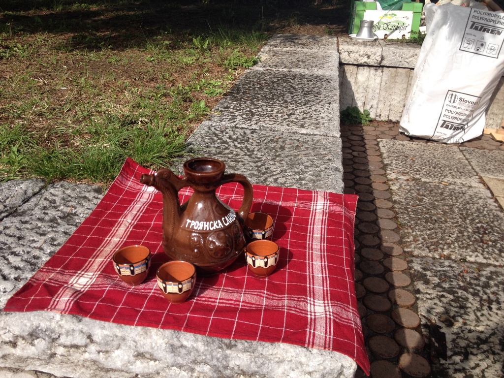 Троян  фестиваль Троянской сливовой ракии