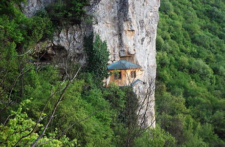 ивановский скальный монастырь